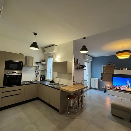 Apartment Domus Plinio *