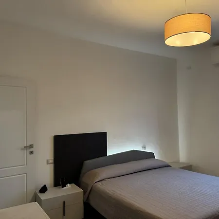 Apartment Domus Plinio Modena